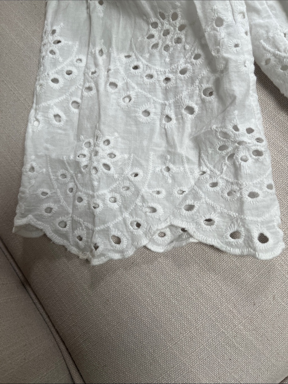 White eyelet Cold Shoulder Crop Top - Picture 3 of 5